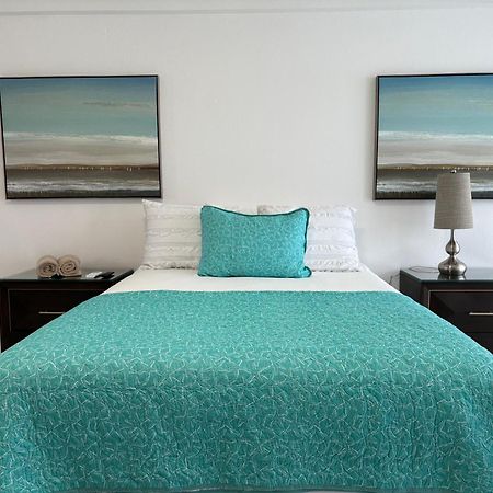 Posada Centric Studio Isla Verde ซานฮวน ภายนอก รูปภาพ