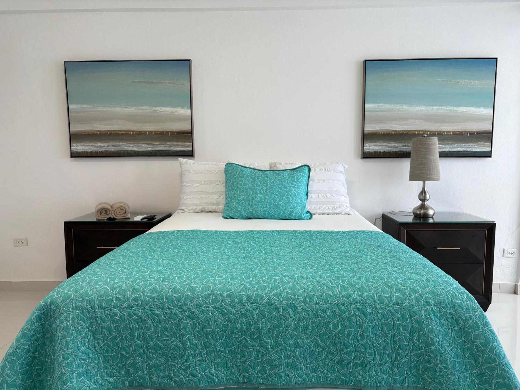 Posada Centric Studio Isla Verde ซานฮวน ภายนอก รูปภาพ