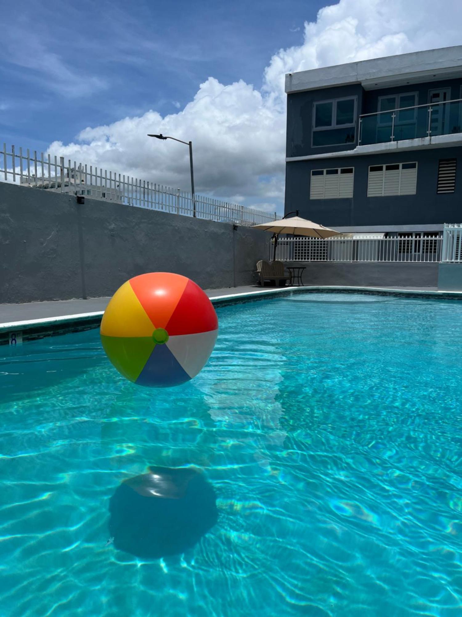Posada Centric Studio Isla Verde ซานฮวน ภายนอก รูปภาพ